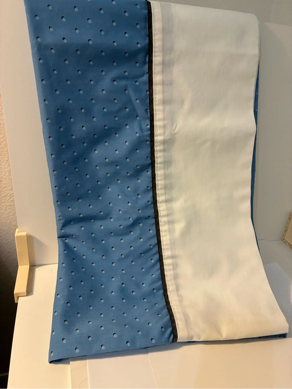 Vintage Fieldcrest Perfection King Percale Pillowcases (2) Blue W! White Border